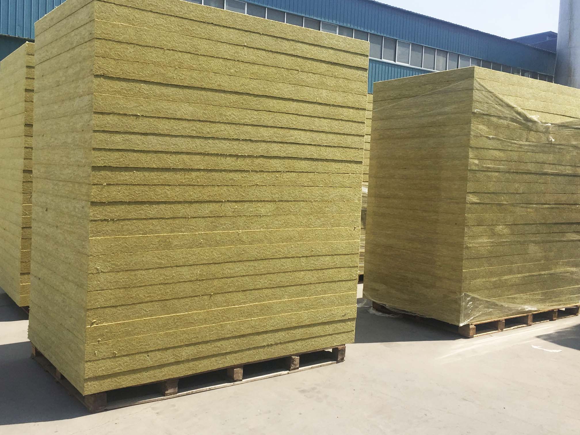 mineral wool board insulatioon stacking
